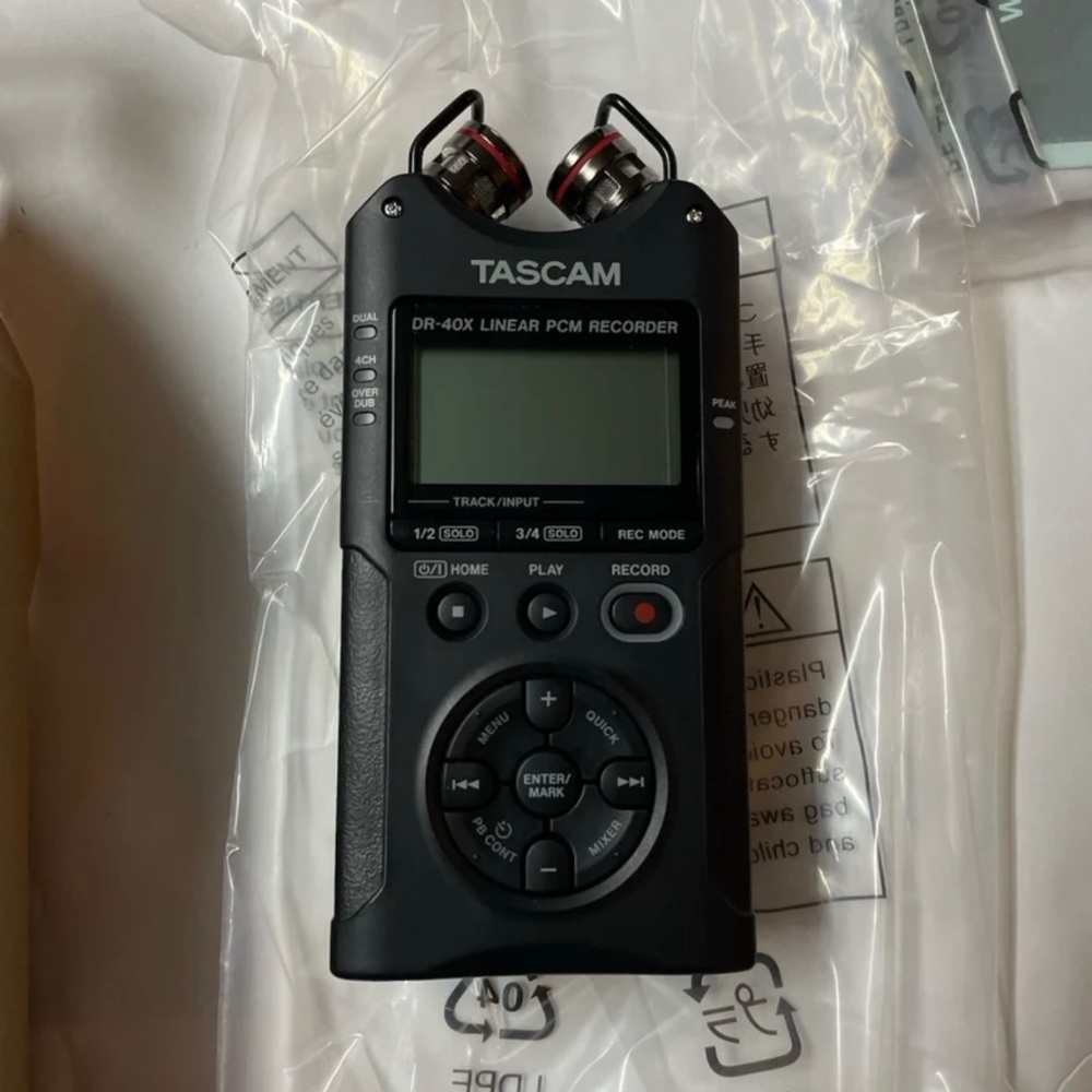 TASCAM Dr-40X 4-Channel Portable Handheld Field Recorder With USB Interface
